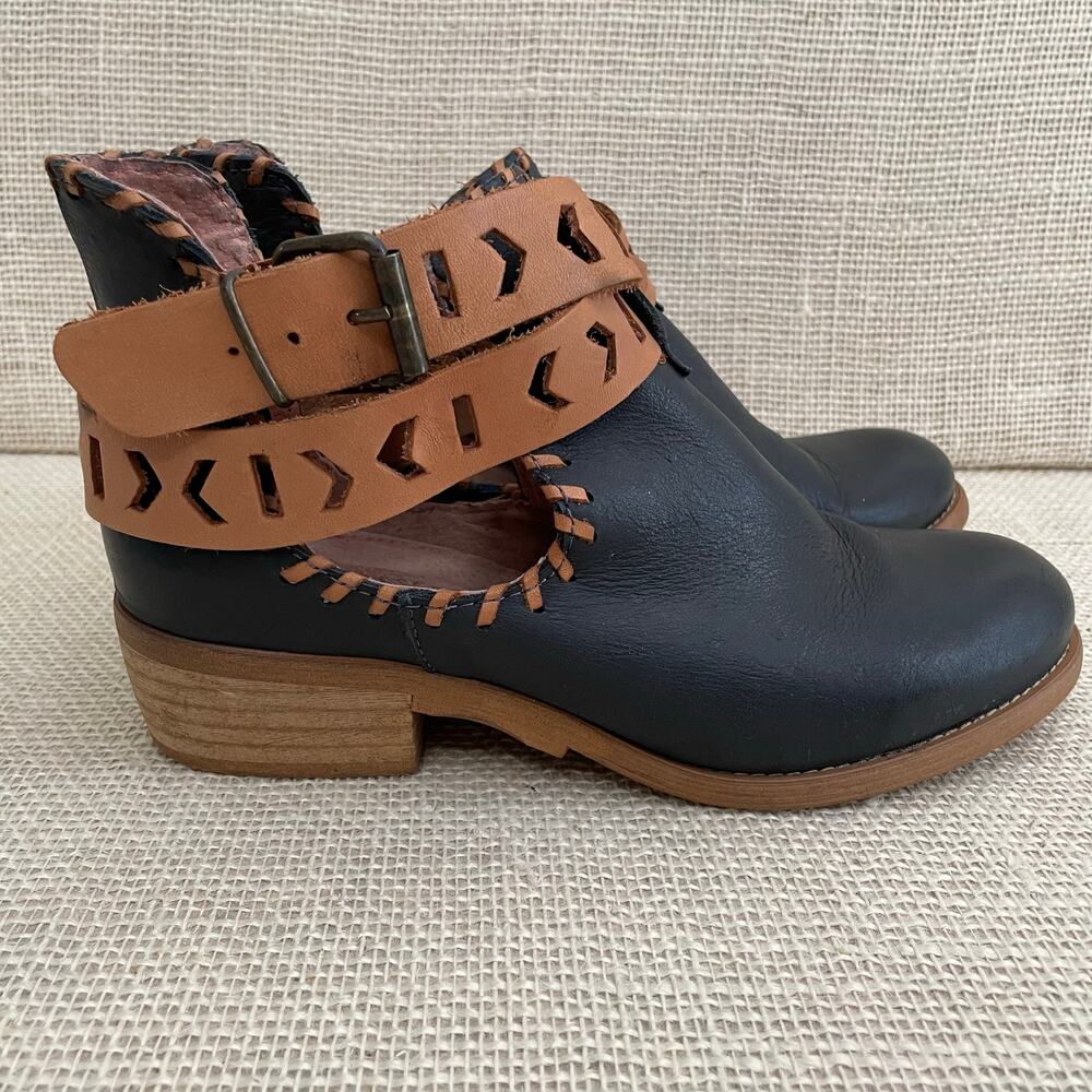 Musse and Cloud All Leather Wrap Around, Ankle Boots, Navy, Brown,‎ Ladies 6